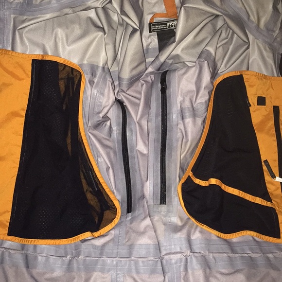 REI Men’s Small Orange Jacket/Shell with hood - Picture 4 of 5